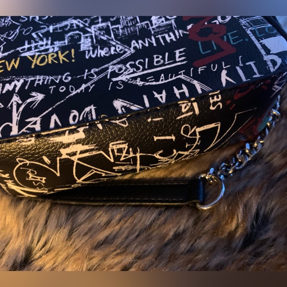 NEW DKNY Cleo Top Zip Camera Handbag Shoulder Purse Chain Strap Tattoo New York - Picture 14 of 15